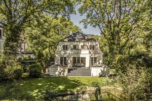 Understated elegance in Wannsee: Renovated hipped-roof villa with a sauna and swimming pond on a sun – Die vollständige Adresse der Immobilie erhältst du vom Anbieter., 14109 Wannsee, Berlin – Vorschaubild 2