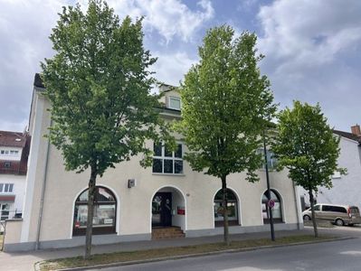 Wohn und Geschäftshaus in Top Lage , 4 Einheiten mit 5 Stellplätzen