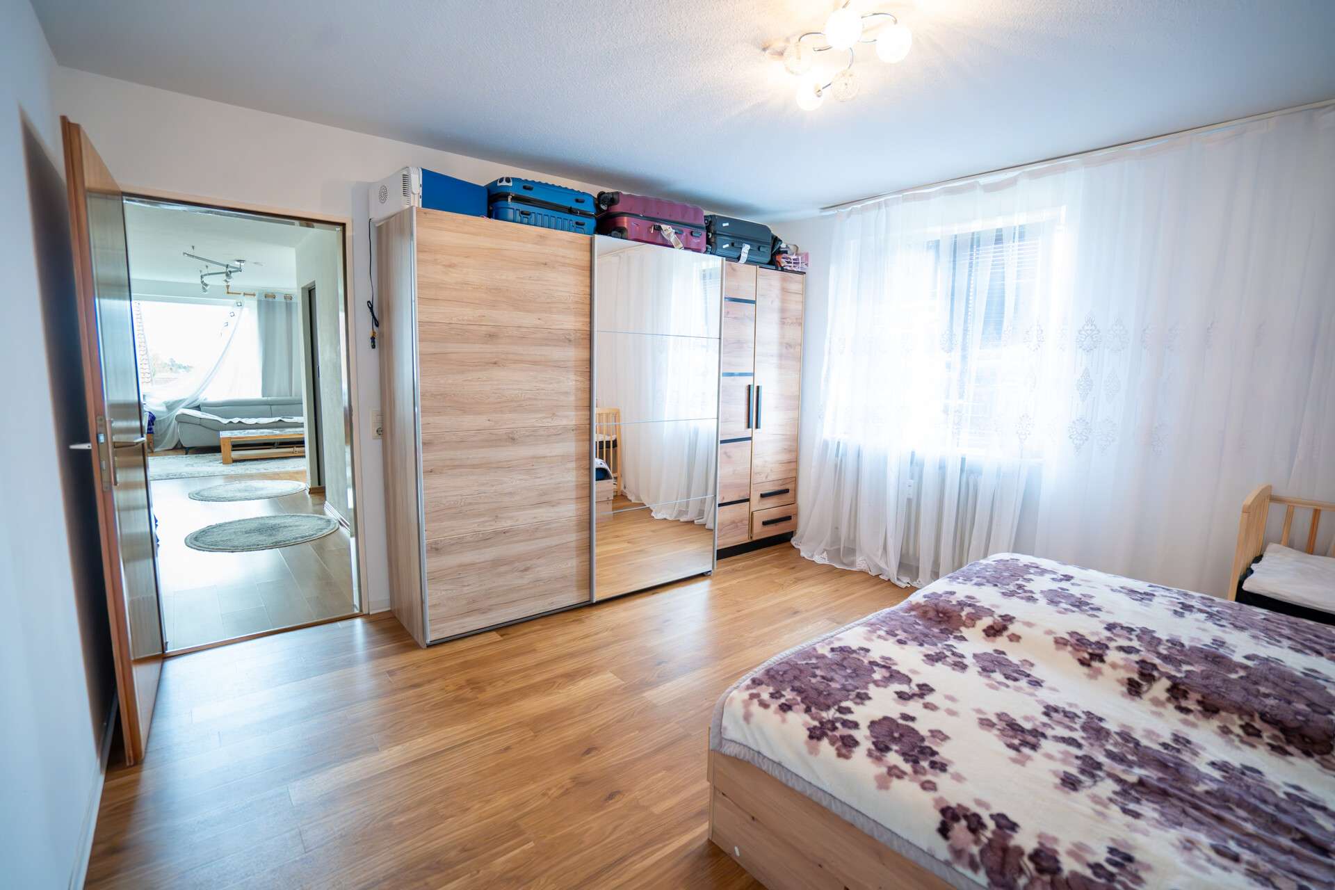 Immobilie in Ühlingen-Birkendorf - Renditeobjekt - sonnige 2-Zimmer-Wohnung - Südbalkon + Stellplatz – Ferienregion Südschwarzwald - Bild 0