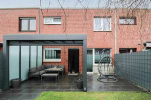 Wohnglück - Gepflegtes Reihenmittelhaus mit Garten, Kamin und Sauna  – Die vollständige Adresse der Immobilie erhältst du vom Anbieter., 46286 Dorsten – Vorschaubild 1
