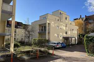 PF-Nord: Barrierefreie, gepflegte 2-Zimmer-Penthousewohnung (betreutes Wohnen Salierpark) – Hohenzollernstraße 83b, 75177 Pforzheim – Vorschaubild 2