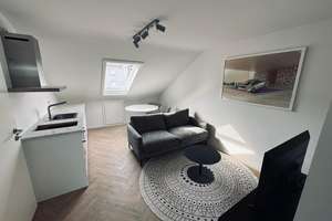 🏙️ Stylisch wohnen unterm Dach – Möbliertes Design-Apartment mit Klima in Stuttgart-Ost – Aspergstrasse 24, 70186 Gablenberg, Stuttgart – Vorschaubild 2