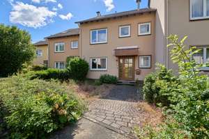 ONLY 10 MINUTES TO CLAY! Approx. 150 m² townhouse with 5-room, 4-bed, garden + garage *Pets allowed* – Die vollständige Adresse der Immobilie erhältst du vom Anbieter., 55246 Mainz-Kostheim, Wiesbaden – Vorschaubild 23