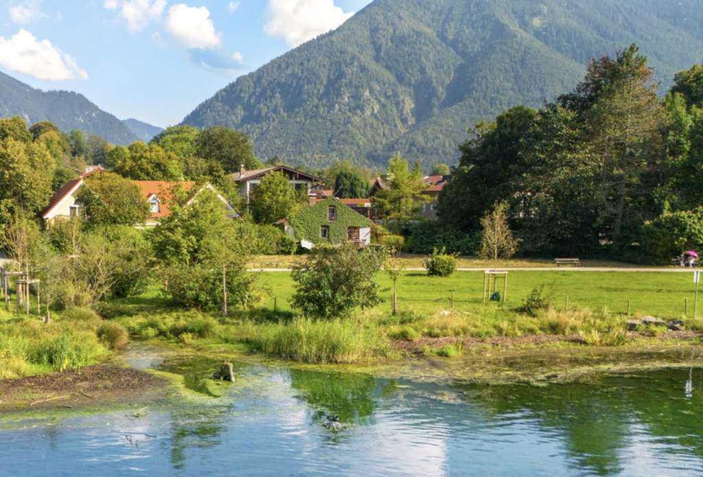 Immobilie in Tegernsee - Tegernsee - 1. Seereihe: BAUGRUNDSTÜCK MIT ALTBESTAND - Bild 0