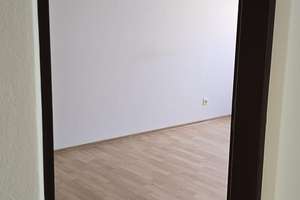2-Zimmer Wohnung in zentraler Lage mit Balkon – Klosterstr. 3, 47051 Altstadt, Duisburg – Vorschaubild 3