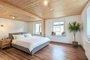 Ein- bis Zweifamilienhaus mit kleinem Garten + Doppelgarage + Nebengebäuden! – Die vollständige Adresse der Immobilie erhältst du vom Anbieter., 91257 Pegnitz – Vorschaubild 18