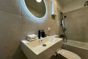 Bezugsfrei & frisch saniert: 2-Z.-Wohnung mit Balkon, Aufzug, Keller & Stellplatz im Bonner Zentrum! – Dorotheenstraße 108, 53111 Nordstadt, Bonn – Vorschaubild 5