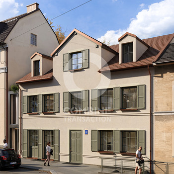 Exklusiv - Denkmalgeschütztes Juwel am Herzogpark. combine Transaction