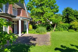 SOLIDES EINFAMILIENHAUS MIT SÜDAUSRICHTUNG UND DOPPEL-GARAGE IN ALT-MEERERBUSCH ZU VERKAUFEN... – Ahornstraße 24, 40667 Meerbusch – Vorschaubild 16