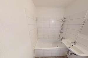 Direkt am Innenstadtring gelegene 3-Raum-Wohnung mit Balkon – Zwickauer Str. 30, 9112 Zentrum, Chemnitz – Vorschaubild 3