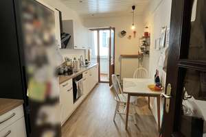 Schöne 3,5 Zimmer-Wohnung an belebtem Plätzchen mitten in Unterbilk