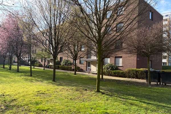 2,5 Zimmer-Wohnung mit Balkon und Tiefgaragenstellplatz
in 47198 Duisburg/Hochheide.