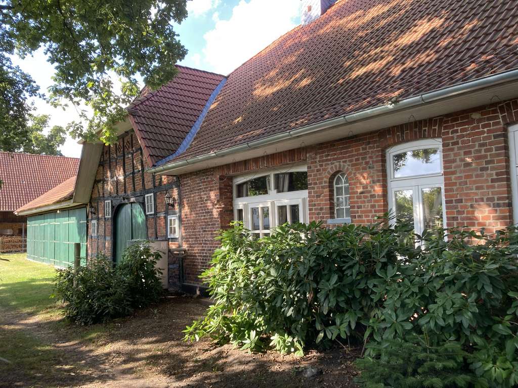 Immobilie in Hemslingen - Restbauernhof mit großer Außenanlage  - Bild 2