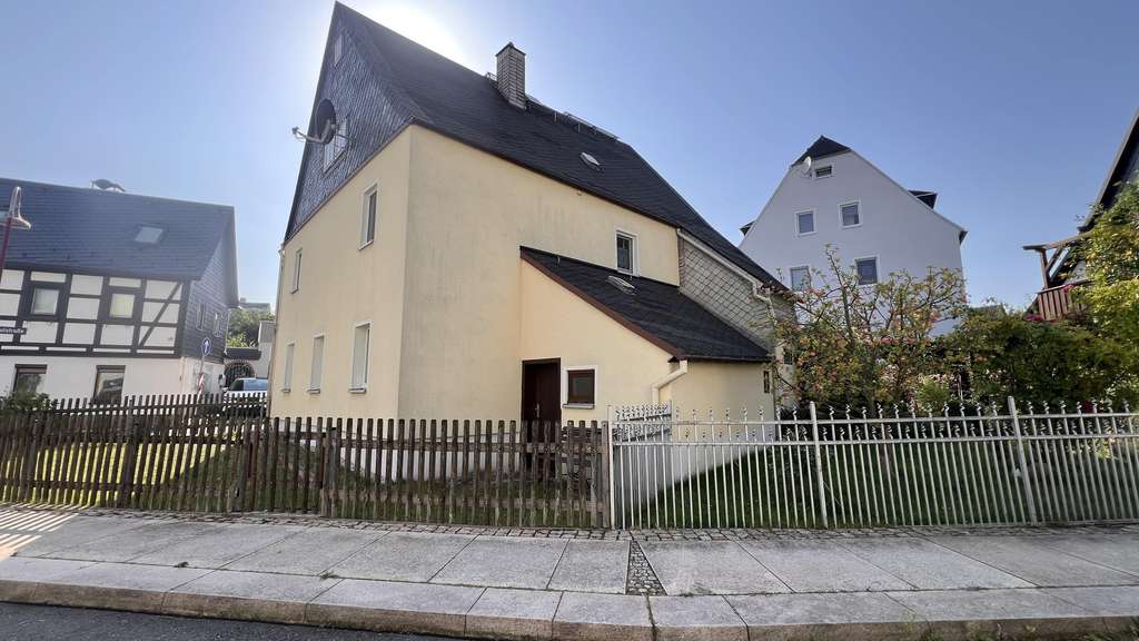 Immobilie in Thum - Solides Stadthaus- günstig zum Eigentum - Bild 0