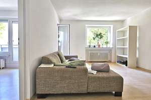 2 Zimmer Wohnung mit tollem Grundriss! Bad mit Fenster & Wohnküche & Balkon! Bezugsfrei!