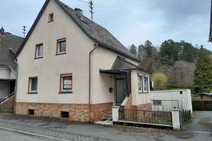 RESERVIERT - Renovierungsbedürftiges Einfamilienhaus in Wissen zu verkaufen – Birkener Straße 14, 57537 Wissen – Vorschaubild 1