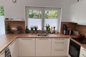 Loftartige 3-Zimmer-Wohnung mit offenem Wohn-/Essbereich und Einbauküche und Empore – Die vollständige Adresse der Immobilie erhältst du vom Anbieter., 50933 Müngersdorf, Köln – Vorschaubild 3