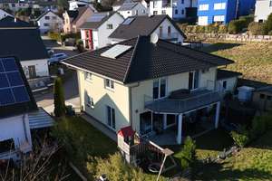 PROVISIONSFREI Wohnen mit Weitblick: Moderne Stadtvilla in unverbaubarer Feldrandlage von Wiesenbach – Die vollständige Adresse der Immobilie erhältst du vom Anbieter., 69257 Wiesenbach – Vorschaubild 6