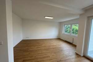 *Erstbezug nach Modernisierung* 2-Zimmer-Wohnung mit Balkon in Köln-Holweide – Chemnitzer Straße 38, 51067 Holweide, Köln – Vorschaubild 3
