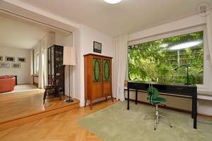 Traumhaft möbliertes Haus mit Garten und Pool in Würzburg/Frauenland – Die vollständige Adresse der Immobilie erhältst du vom Anbieter., 97074 Frauenland, Würzburg – Vorschaubild 10