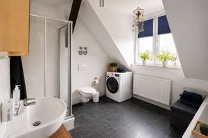 Großzügige 3-Zimmer-Dachgeschosswohnung mit überdachtem Balkon in Erfurt-Ilversgehofen – Feldstraße 15a, 99082 Ilversgehofen, Erfurt – Vorschaubild 4