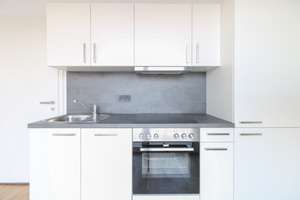 Lichtdurchflutetes Wohngefühl mit moderner Einbauküche und Balkon – Ihr neues Zuhause wartet! – Johanna-Zittel-Str. 3, 60326 Gallus, Frankfurt am Main – Vorschaubild 2