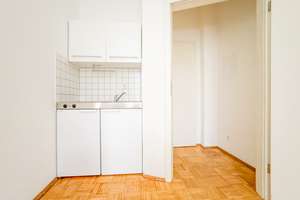 Neu möbilierte 1,5-RW * EBK * Bad mit Dusche * Fenster zum Innenhof * guter ÖPNV * TOP * – Leumerstraße 3, 1159 Löbtau-Süd, Dresden – Vorschaubild 7