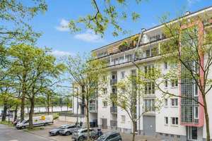 Köln Villenviertel! Urbane Wohnqualität in Rheinlage, Sonnenbalkon & Stellplatz