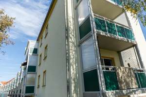 Frisch saniert - bald verfügbar. Schöne 2-Raum Wohnung mit Balkon zu vermieten. – Freiligrathstraße 13, 39218 Schönebeck (Elbe) – Vorschaubild 4