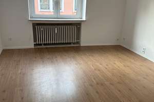 Attraktive, gepflegte 3 Zimmerwohnung in 47055 Duisburg Wanheimerort, zentrale Lage zu vermieten. – Schmiedestraße 29, 47055 Wanheimerort, Duisburg – Vorschaubild 2