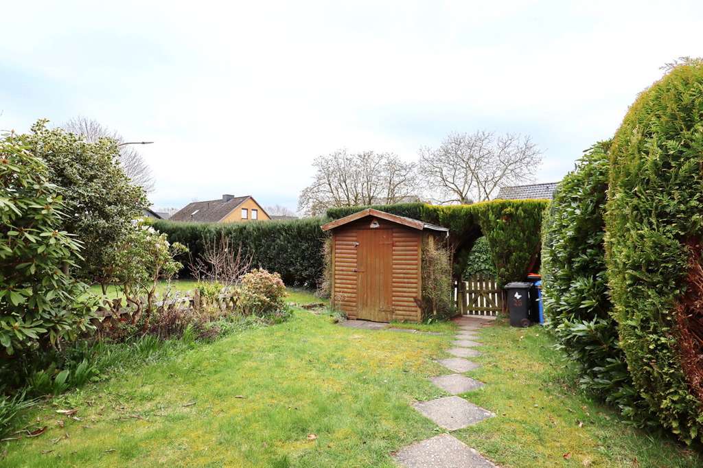 Immobilie in Henstedt-Ulzburg - Modernisierungsbedürftiges Reihenmittelhaus in zentaler Lage von Henstedt-Ulzburg - Bild 3