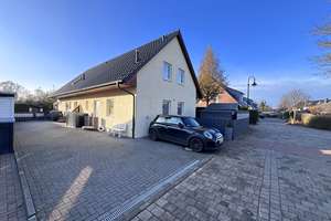 Reinfeld : Moderne und energieeffiziente 3-Zi Doppelhaushälfte in gefragter Wohnlage von Reinfeld – Die vollständige Adresse der Immobilie erhältst du vom Anbieter., 23858 Reinfeld (Holstein) – Vorschaubild 2
