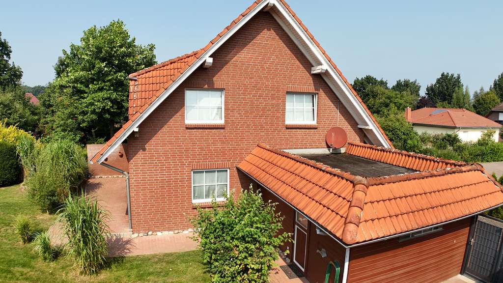 Immobilie in Müden (Aller) - Doppelhaushälfte mit Doppelcarport/Nebengebäude in ruhigem Wohngebiet - Bad und Heizung neu - Bild 4