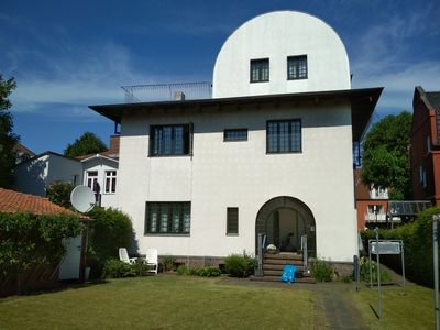 Ruhige 1,5-Zimmer-Dachgeschosswohnung mit Garten, zemtrumsnah