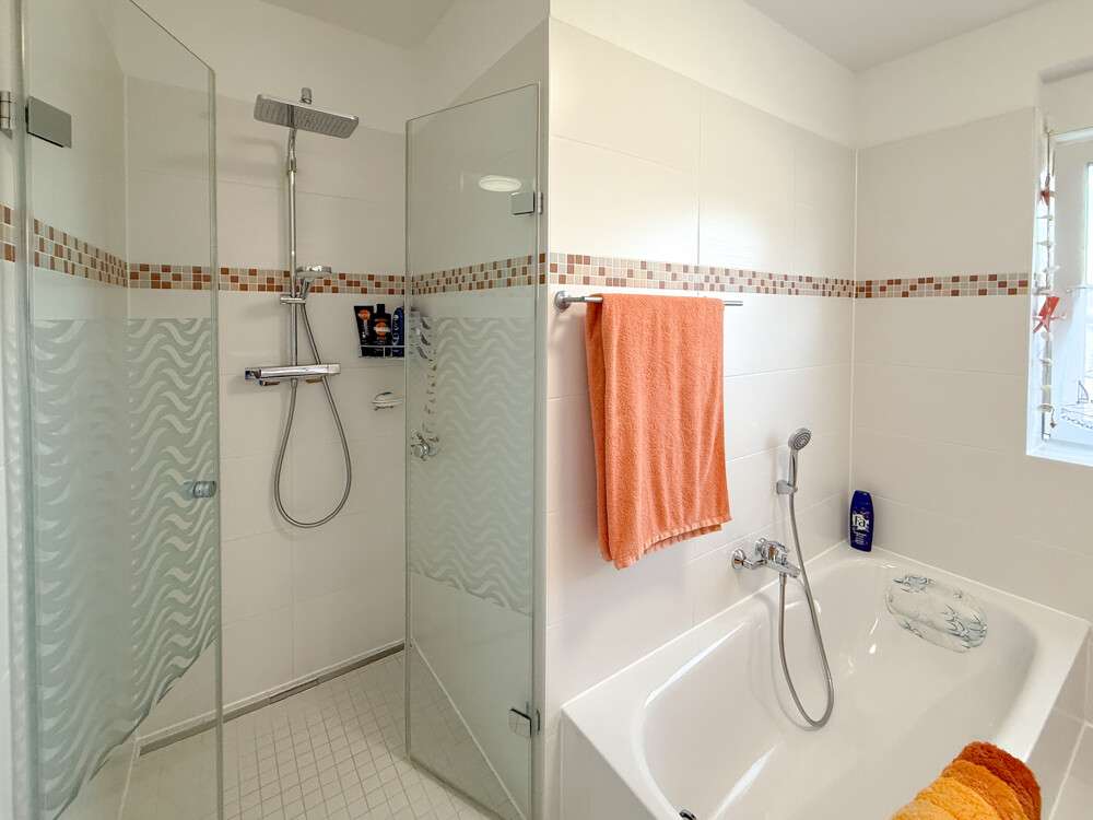 Immobilie in Hasselberg - Moderner Bungalow in Hasselberg – Wohnen in Ostseenähe - Bild 0