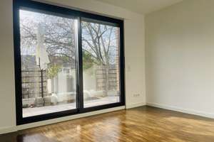 Traumlage! Helle Maisonette Wohnung mit Stellplatz in Niederkassel!
Selber einziehen oder vermieten – Die vollständige Adresse der Immobilie erhältst du vom Anbieter., 40547 Oberkassel, Düsseldorf – Vorschaubild 5
