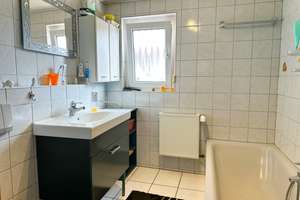 273 m² Wohnfläche – Mehrgenerationenhaus mit Einliegerwohnung und Wintergarten – Die vollständige Adresse der Immobilie erhältst du vom Anbieter., 72141 Walddorfhäslach – Vorschaubild 12