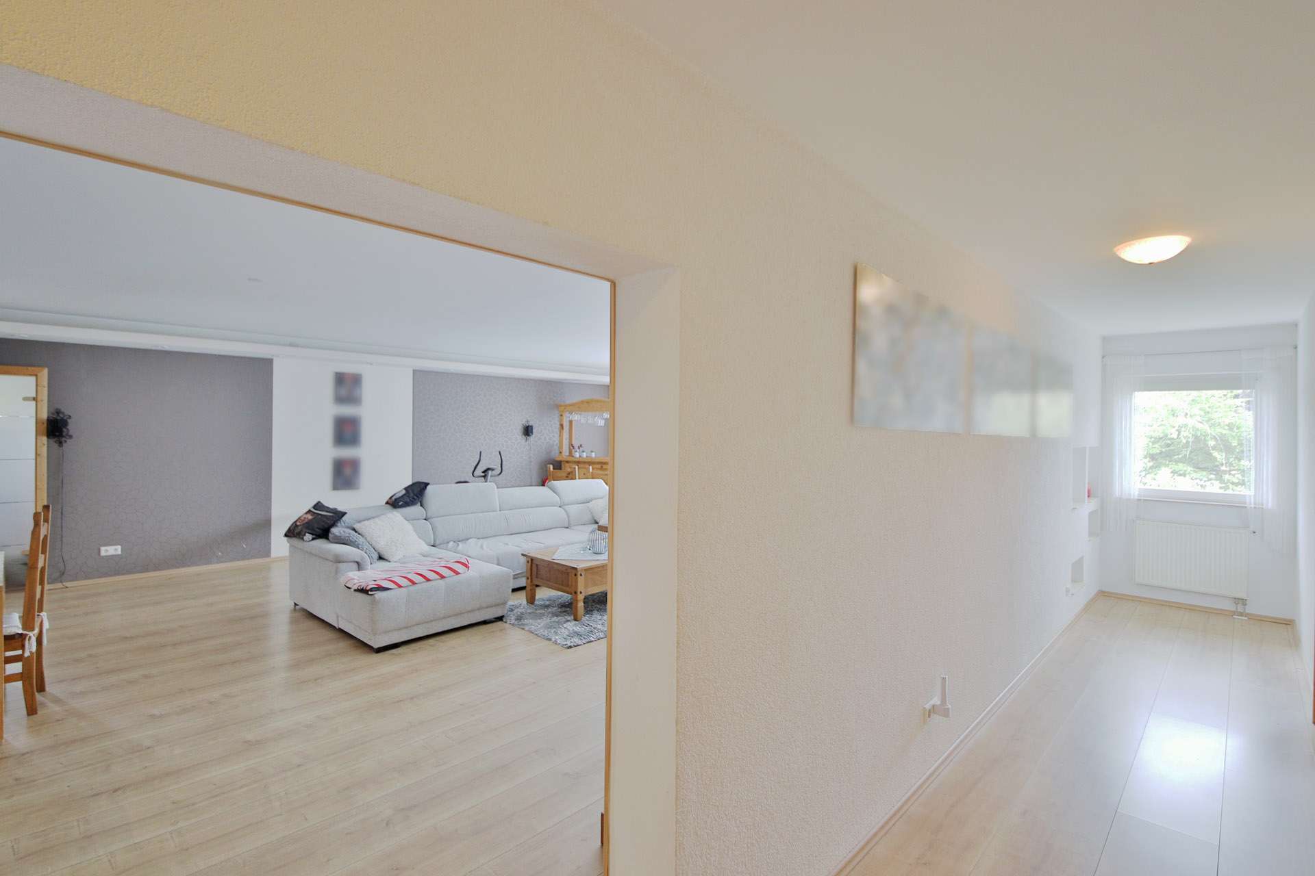 Immobilie in Buggingen - Vielseitiges Wohn- und Geschäftshaus in Buggingen – stilvoll wohnen und arbeiten unter einem Dach - Bild 0