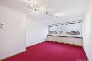 Kapitalanlage mit Burgblick! Gut vermietete 3-Zimmer-Wohnung - Eigennutzung auch möglich – Die vollständige Adresse der Immobilie erhältst du vom Anbieter., 90429 Himpfelshof, Nürnberg – Vorschaubild 4