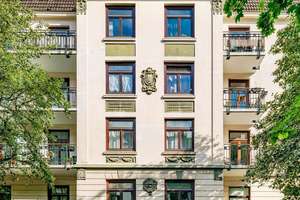 Keine 100m zum Mühlenkamp – luxussanierte Altbauwohnung  – Die vollständige Adresse der Immobilie erhältst du vom Anbieter., 22303 Winterhude, Hamburg – Vorschaubild 1