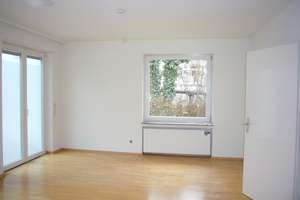STUDENTEN AUFGEPASST! Schönes WG Zimmer Nähe FH zu vermieten! – August-Bebel-Str. 9, 72762 Reutlingen-Mitte, Reutlingen – Vorschaubild 2