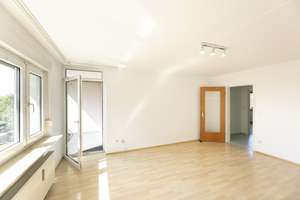 Großzügige 4,5-Zimmer-Wohnung mit Balkon und Weitblick über Ulm – Die vollständige Adresse der Immobilie erhältst du vom Anbieter., 89075 Böfingen, Ulm – Vorschaubild 12