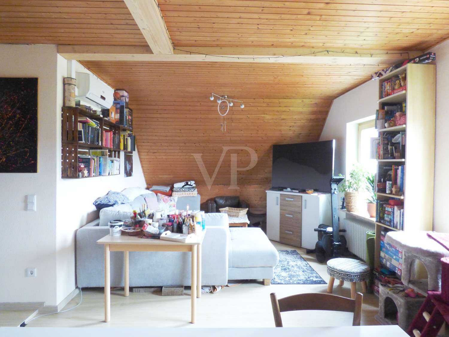 Immobilie in Kinding - Preisreduzierung:
Wohnraum satt!
Einfamilienhaus, Dachgeschosswohnung, angeschlossener Gasthof mit - Bild 4