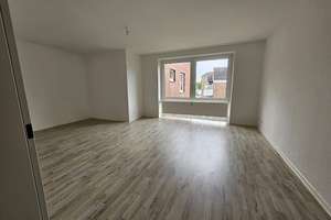 Zuhause ist: charmant und hell: 3-Zimmer-Wohnung - ideale Lage – Weserstraße 236, 27572 Fischereihafen, Bremerhaven – Vorschaubild 2