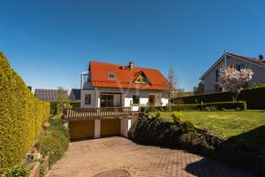 Familienfreundliches Einfamilienhaus mit Vollkeller und Südwest-Terrasse – 99099 Windischholzhausen, Erfurt – Vorschaubild 3
