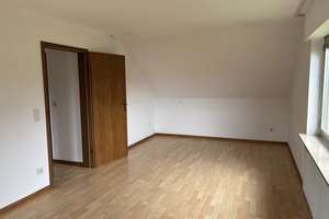 Geräumige 4-Zimmer-Wohnung im Dachgeschoss mit Fernsicht in Bad Oeynhausen - Volmerdingsen – Die vollständige Adresse der Immobilie erhältst du vom Anbieter., 32549 Bad Oeynhausen – Vorschaubild 12