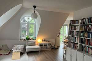 Befristete 4-Zimmer-Wohnung in Sachsenhausen-Süd (bis einschließl. Juli 2029) – Sachsenhäuser Landwehrweg 94, 60599 Sachsenhausen-Süd, Frankfurt am Main – Vorschaubild 2