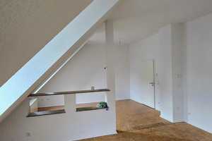 **Hochwertige 4-Zimmer-Wohnung in begehrter, zentraler Lage von Wuppertal** – Kiefernstr. 5, 42283 Wuppertal – Vorschaubild 2