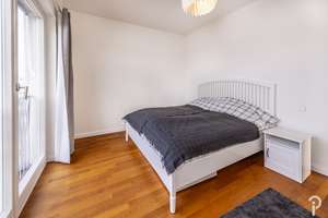 Wohnen in hochwertigem Ambiente mit internationalem Flair.
Möblierte 2 Zimmer-Dachterrassen-Wohnung – Die vollständige Adresse der Immobilie erhältst du vom Anbieter., 40549 Heerdt, Düsseldorf – Vorschaubild 15