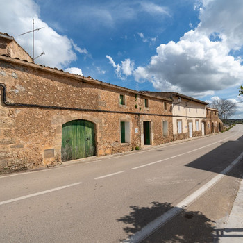 Dorfhaus mit mallorquinischem Charakter, renovierungsbedürftig